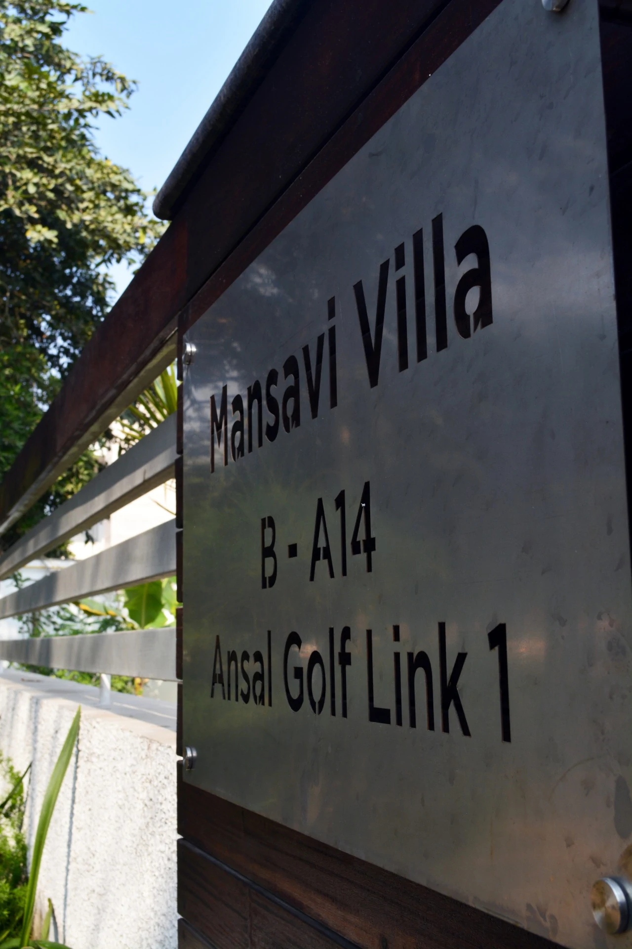 Room at Mansavi Villa